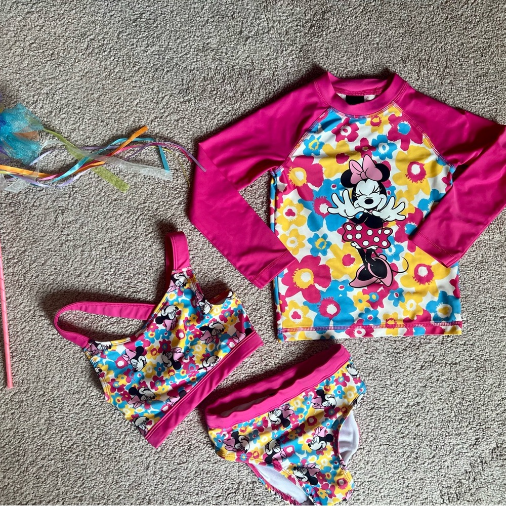 Disney girls XS:Pink and Yellow Rashguard Swim Set